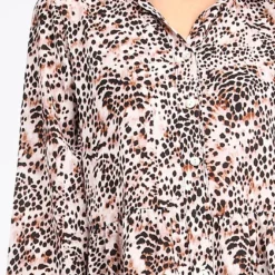 Styleboom Fashion Damen Mini Kleid Knopfleiste Allover Leo Print Braun Schwarz -Diven Art Verkäufe 20096422 3