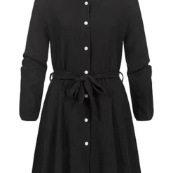 Styleboom Fashion Damen Kleid Langarm Mit 7 Knöpfen Bindegürtel Schwarz